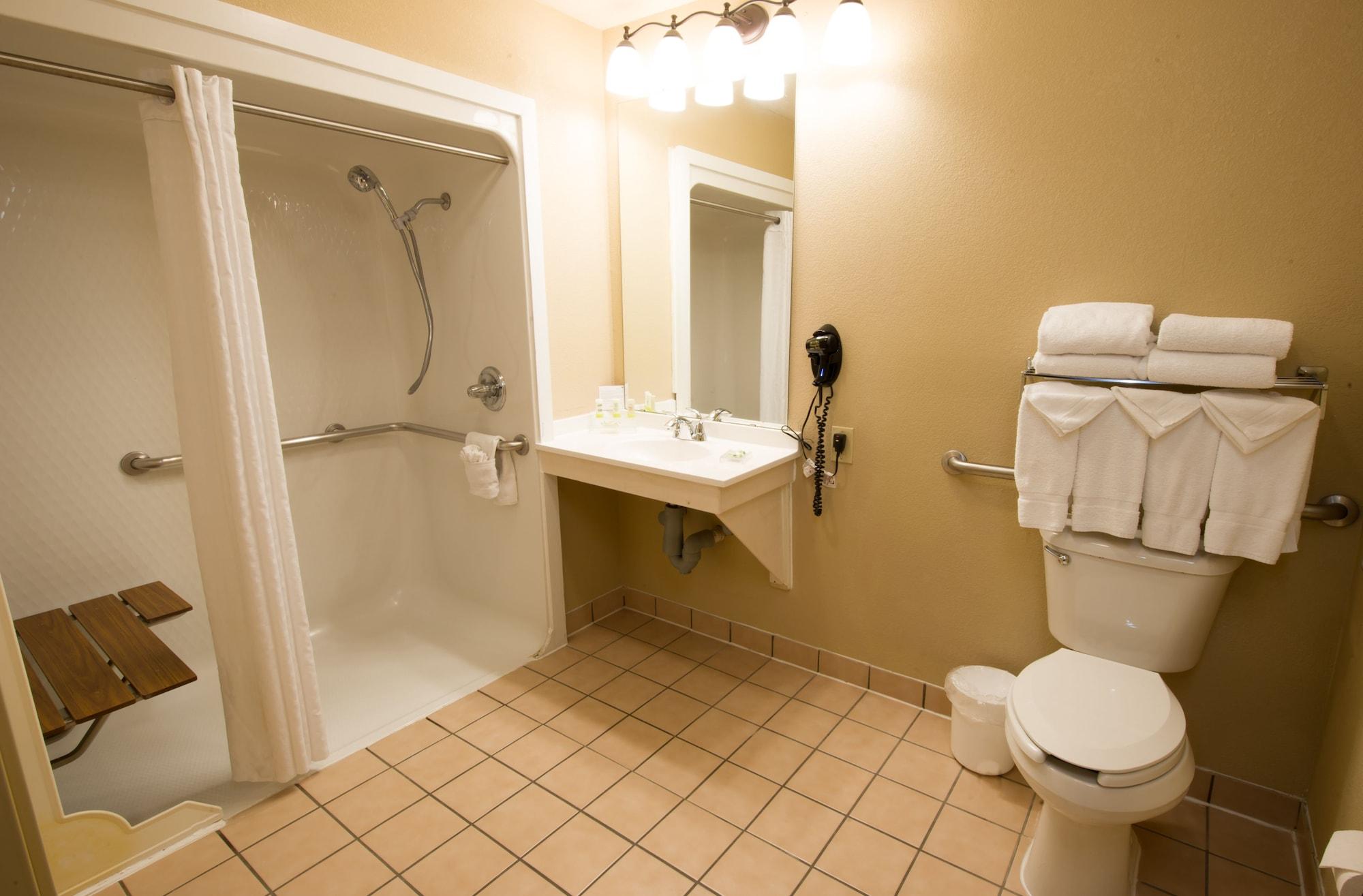 Country & By Radisson, Worth, Tx Hotel 3*