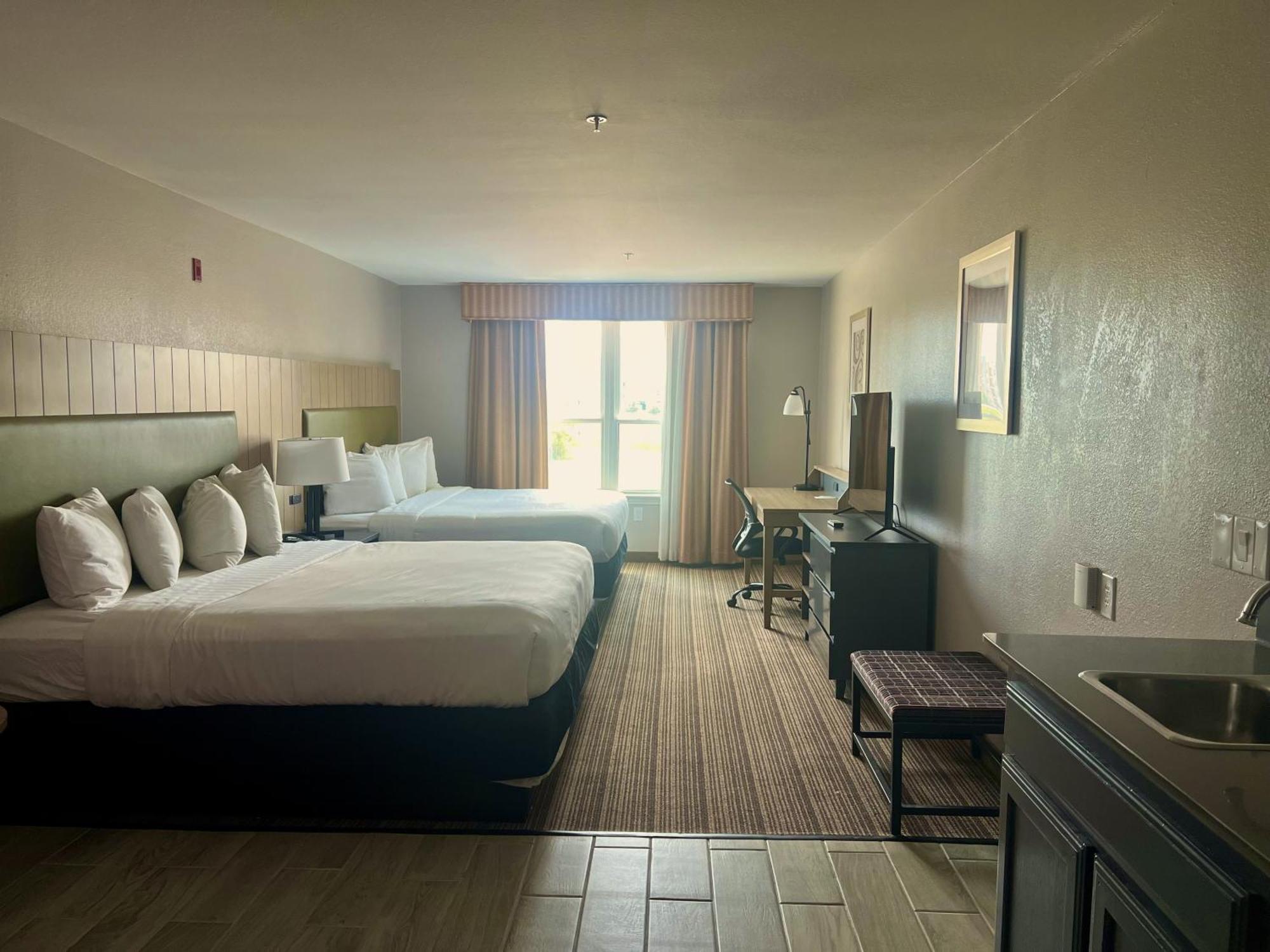 Hotel Country & By Radisson, Worth, Tx 3*