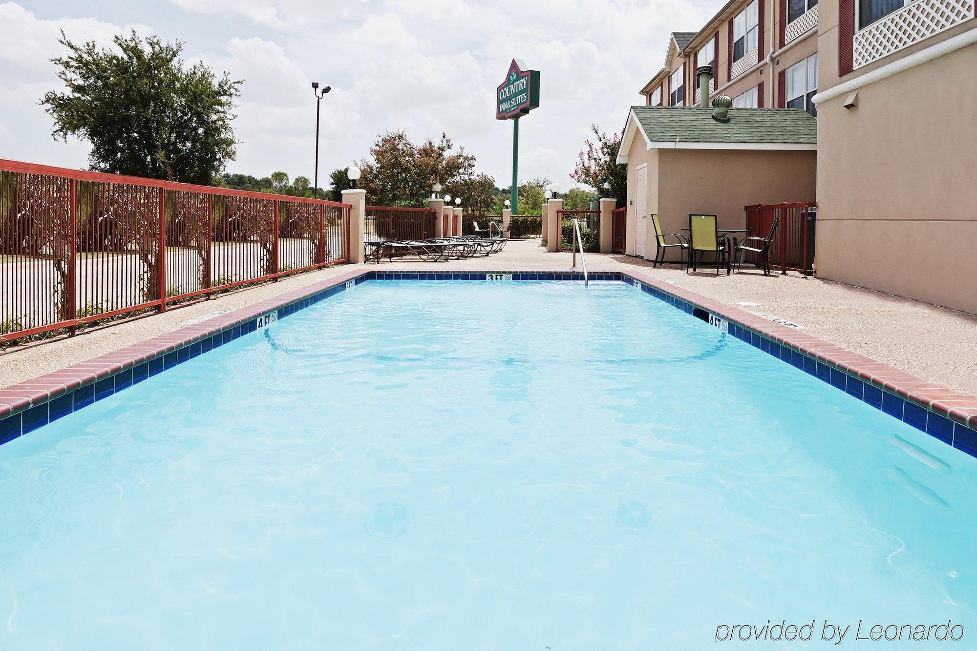 Hotel Country & By Radisson, Worth, Tx