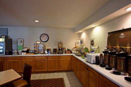 Country & By Radisson, Worth, Tx
