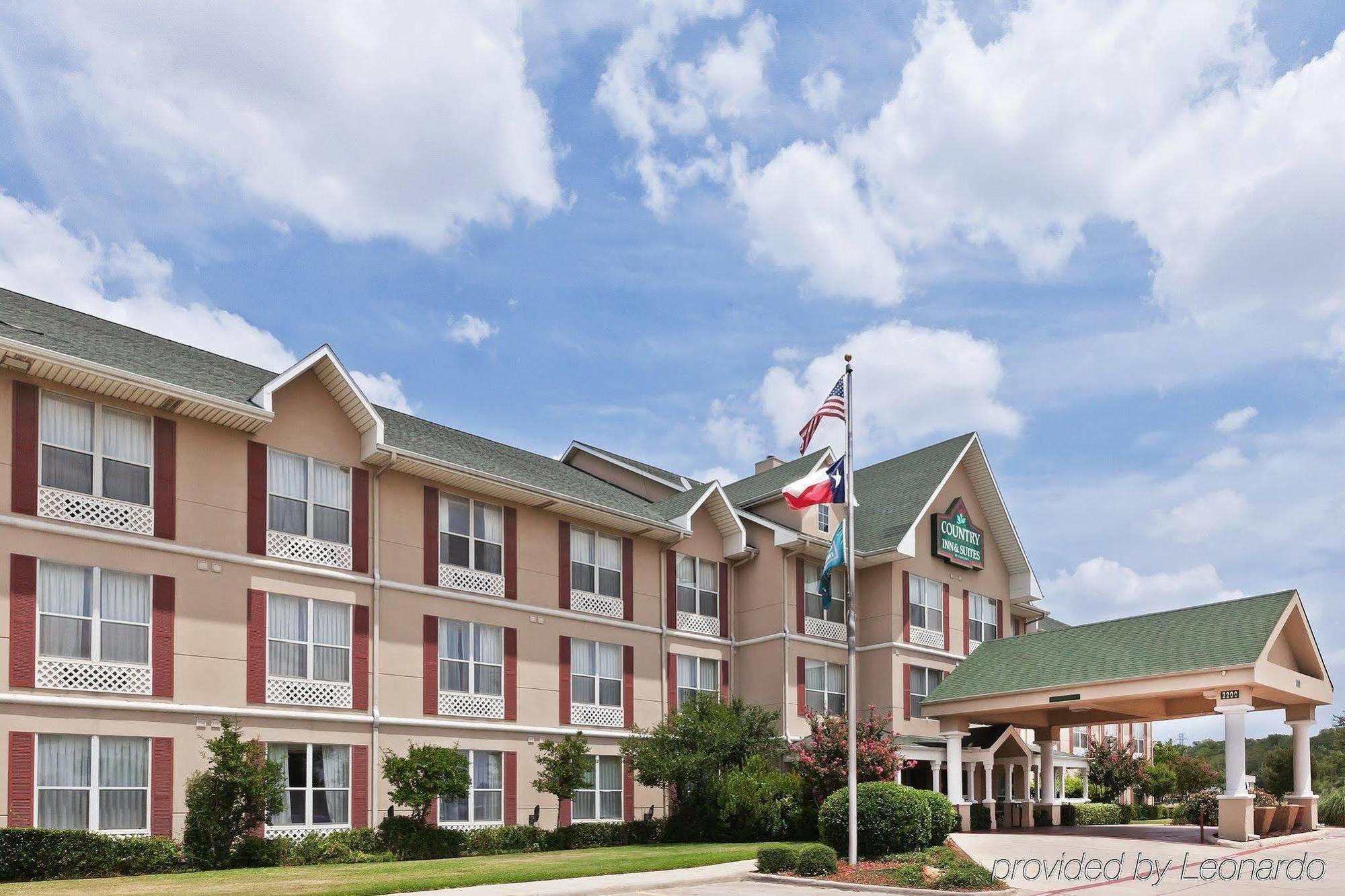 Country & By Radisson, Worth, Tx Hotel